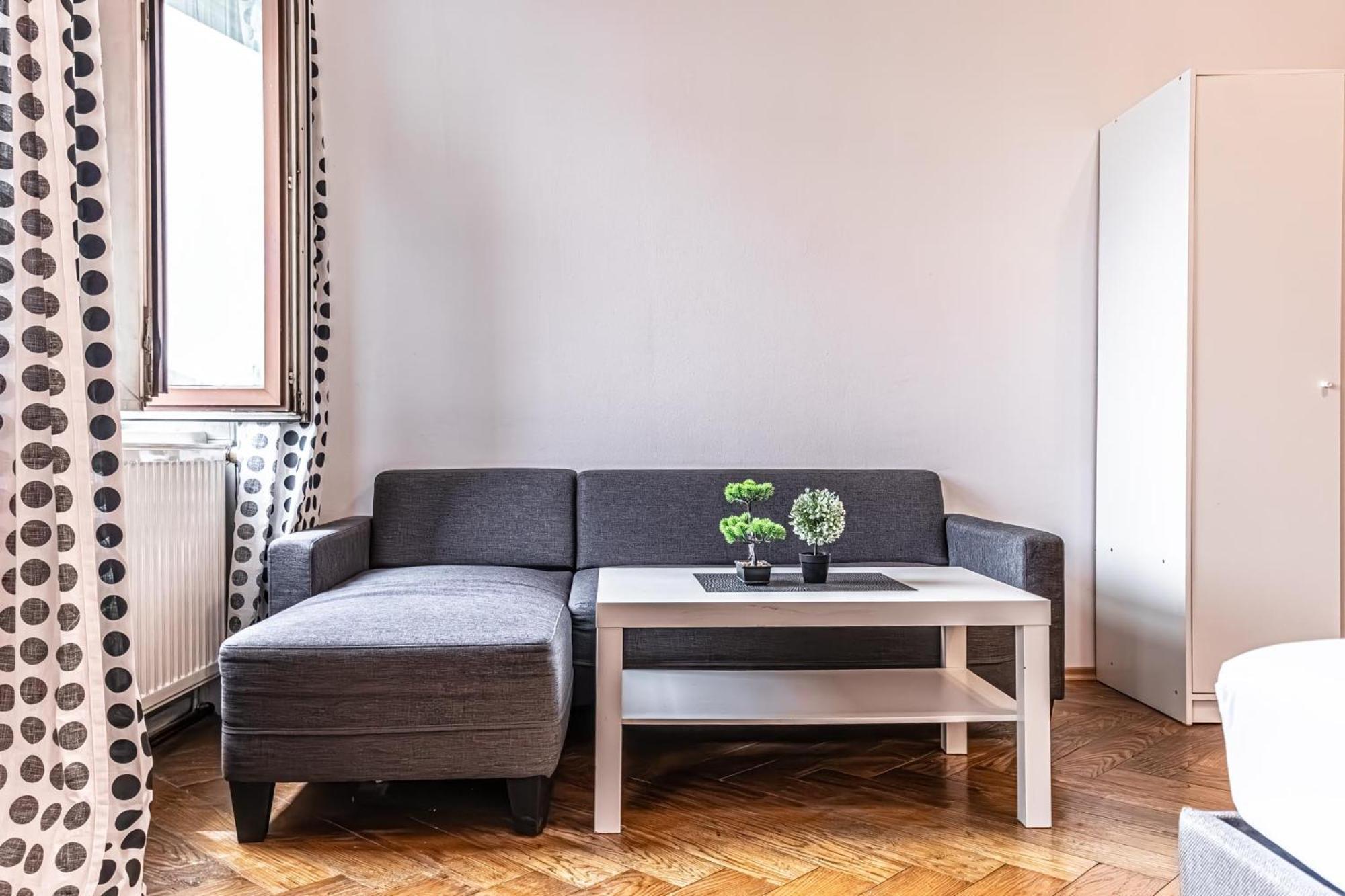 Lovely 1Br Apt. Near Akh Hospital Vienna Exterior photo